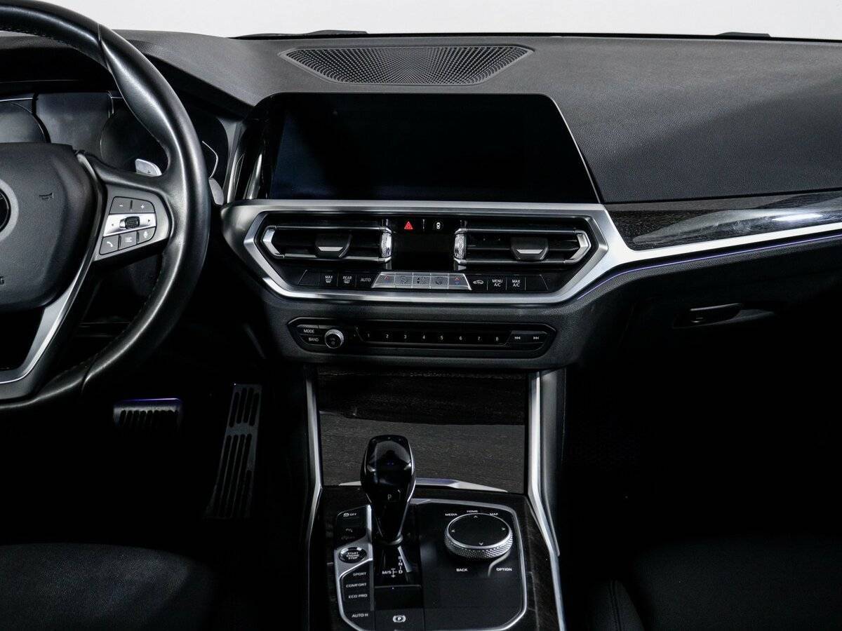 BMW 3 серии 330i, 2020 Фото №13