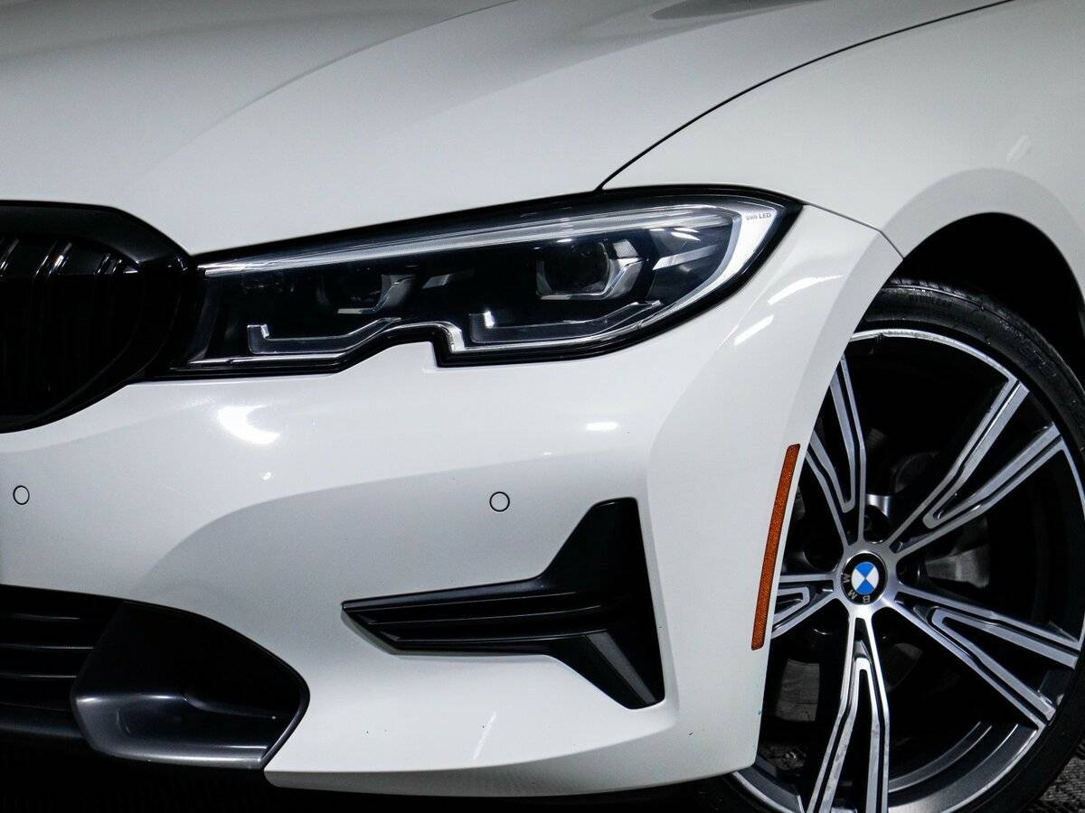 BMW 3 серии 330i, 2020 Фото №16