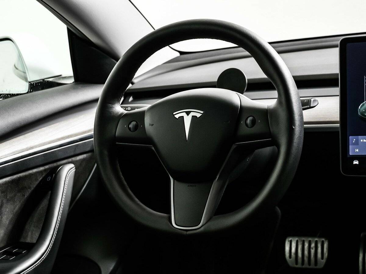 Tesla Model 3 Performance, 2021 Фото №16