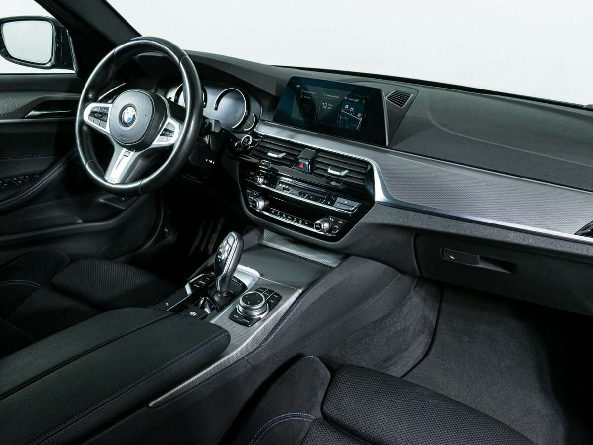 BMW 5 серии 520d xDrive, 2019 Фото №11