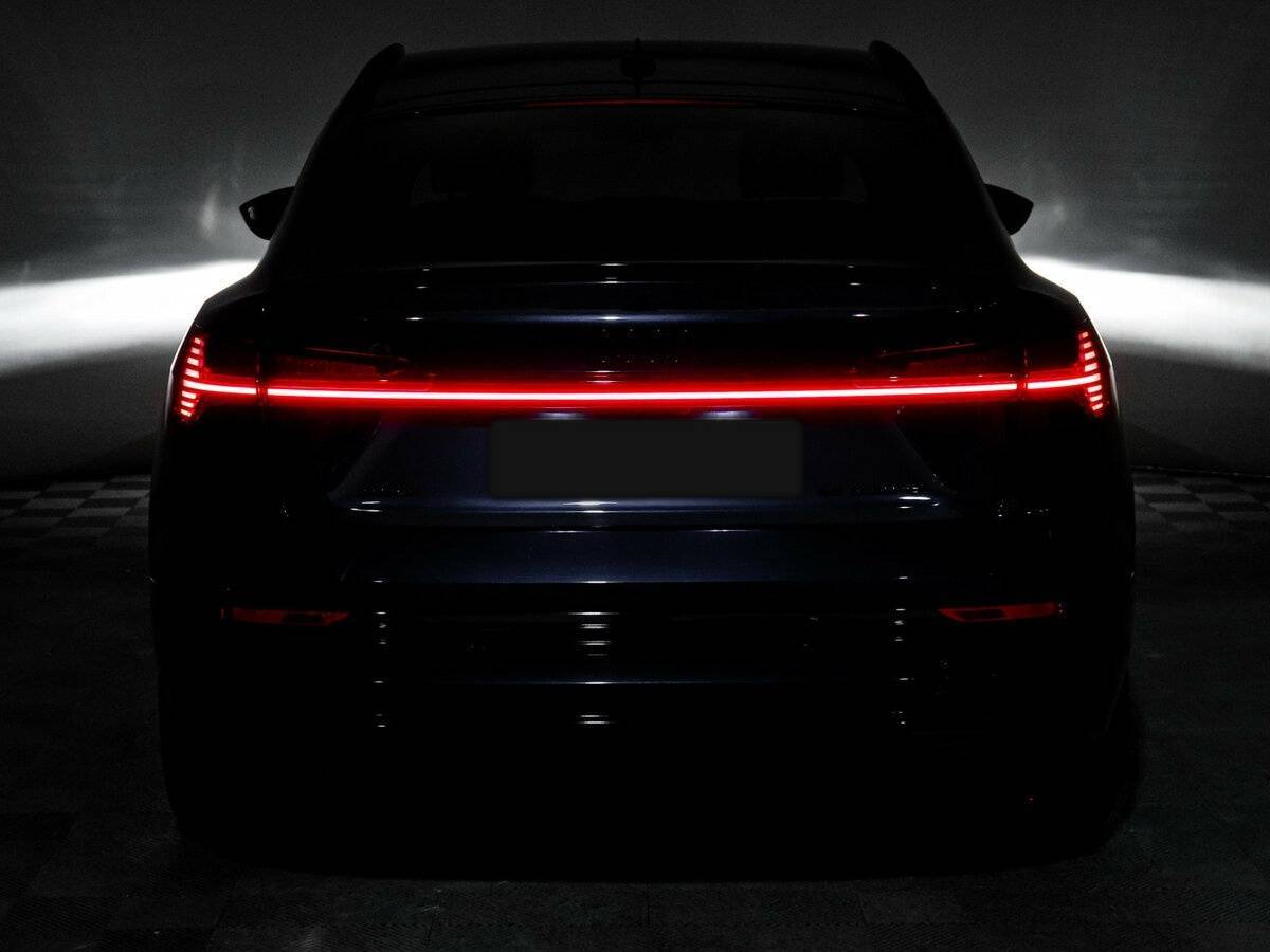 Audi e-tron Sportback 55, 2022 Фото №27