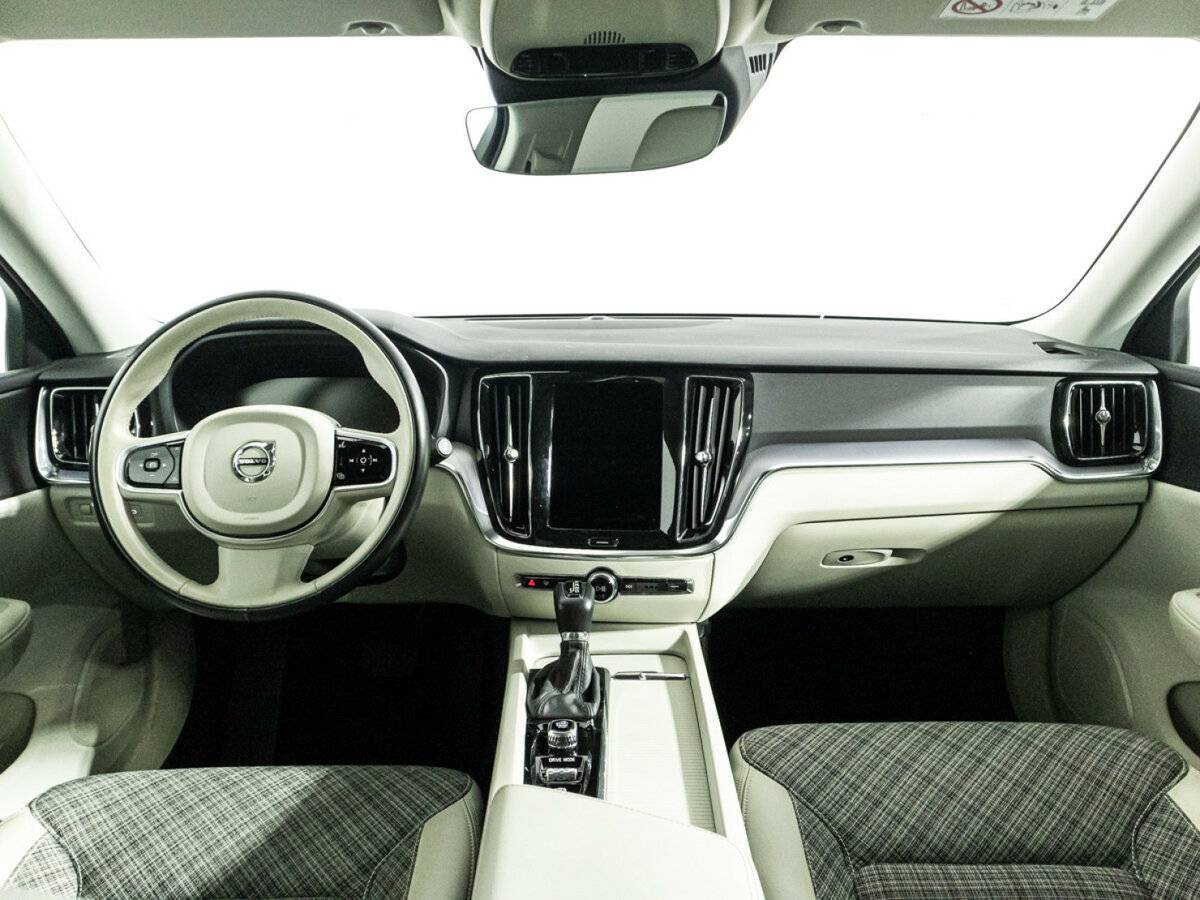Volvo V60 Cross Country, 2020 Фото №13