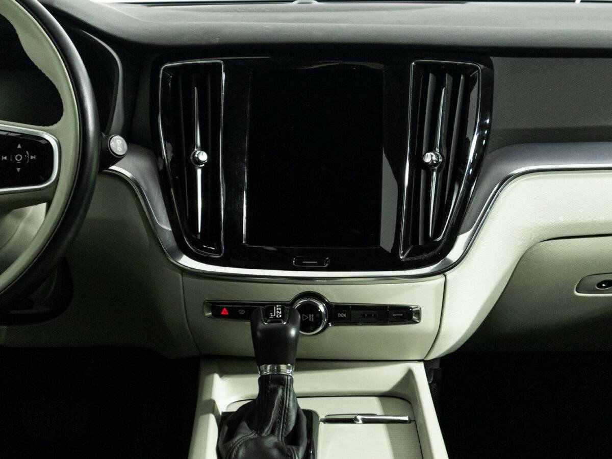 Volvo V60 Cross Country, 2020 Фото №14