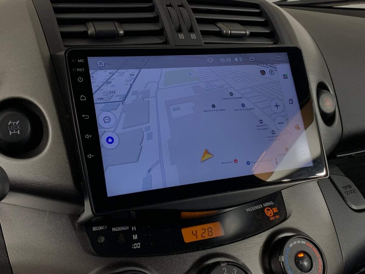 Toyota RAV4, 2010 Фото №15