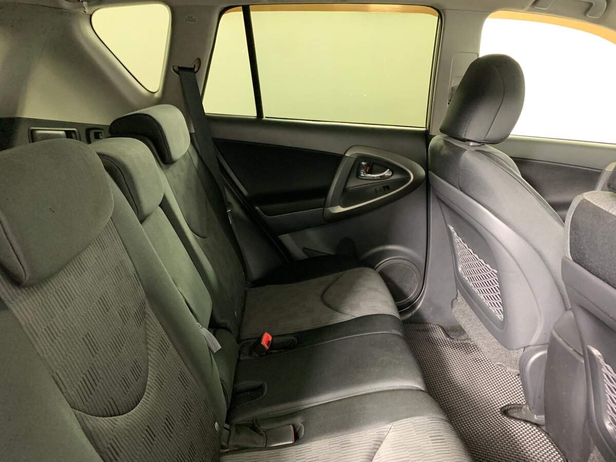 Toyota RAV4, 2010 Фото №17