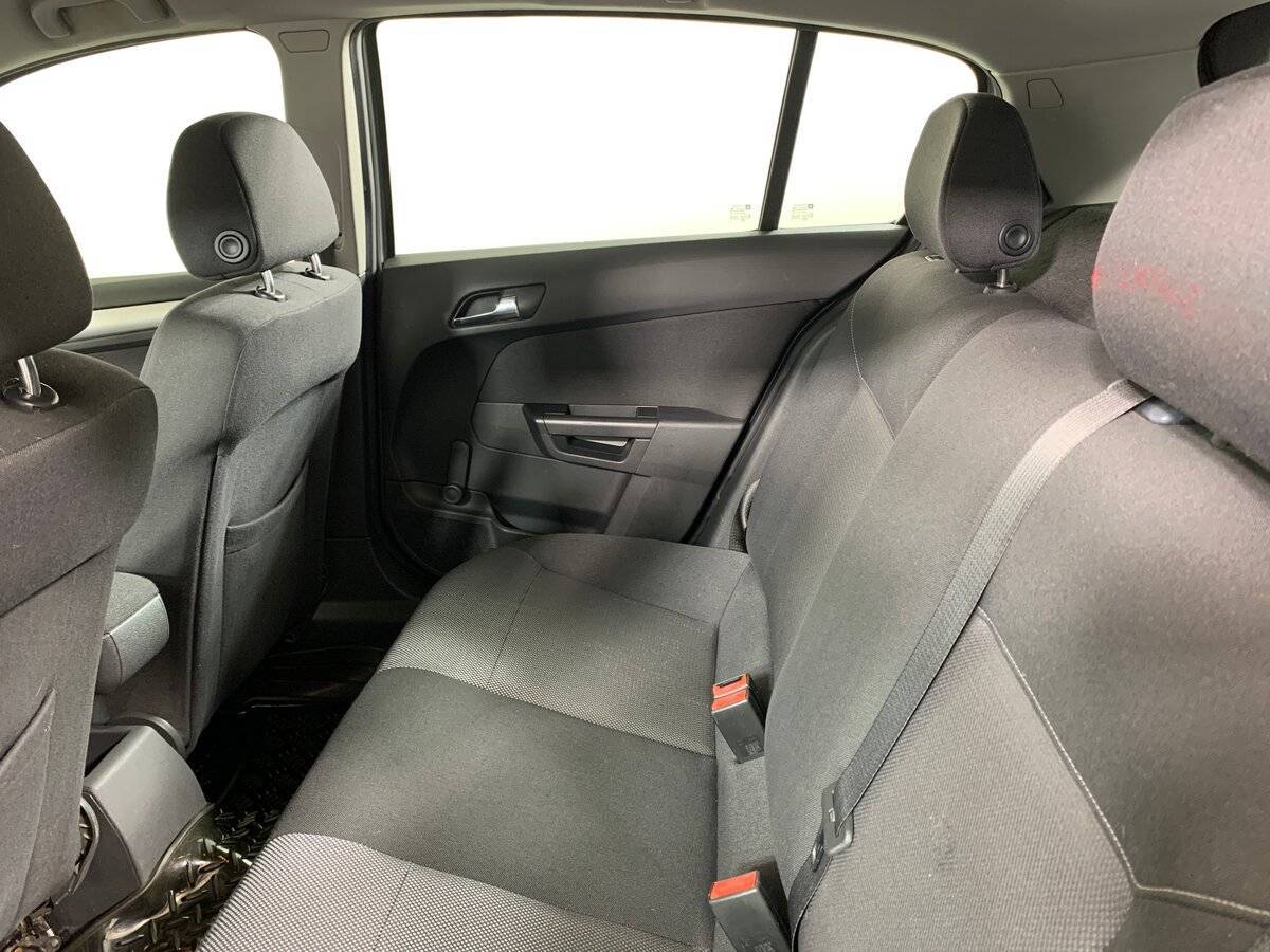 Opel Astra, 2010 Фото №18