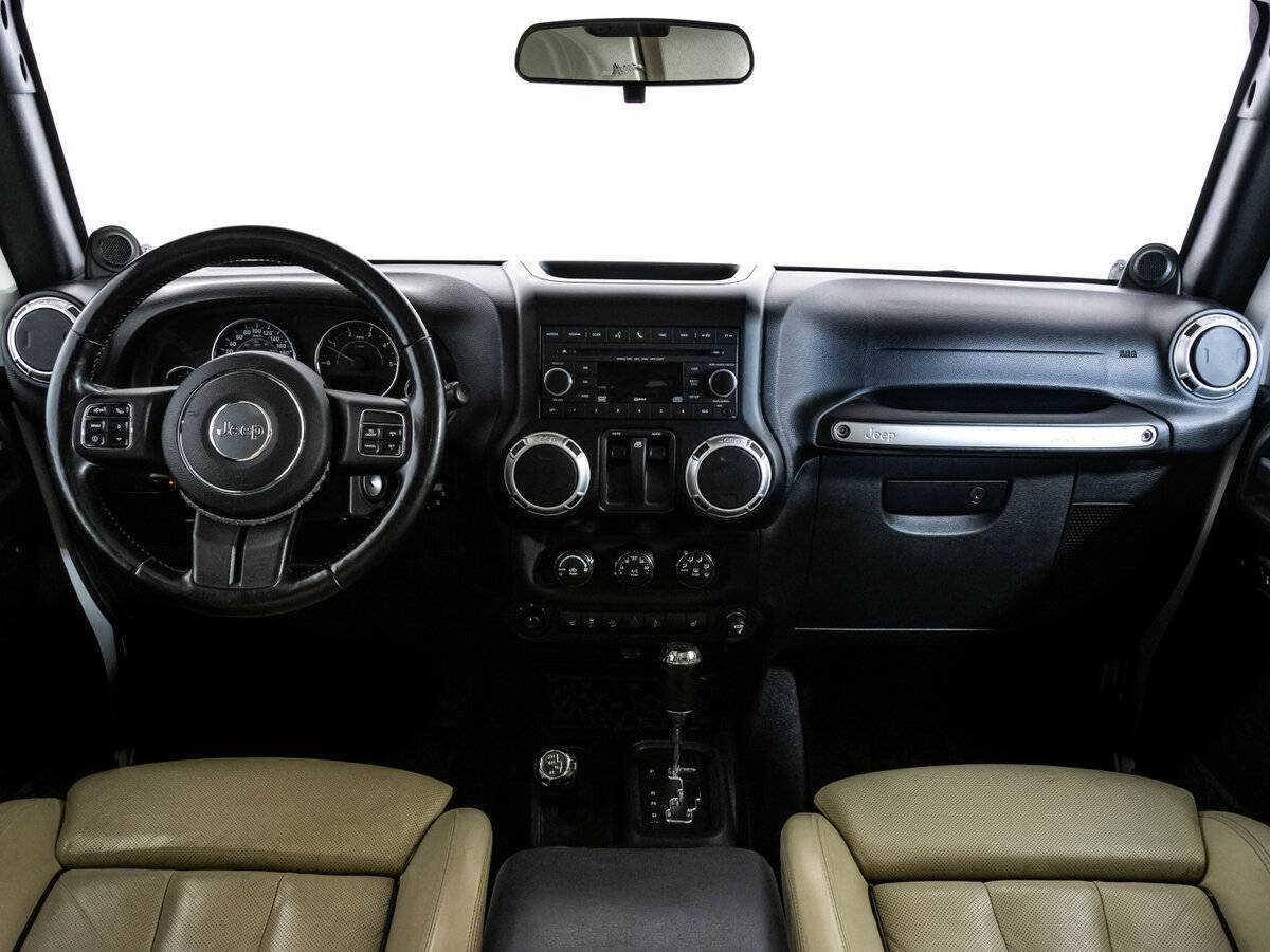 Jeep Wrangler, 2011 Фото №12