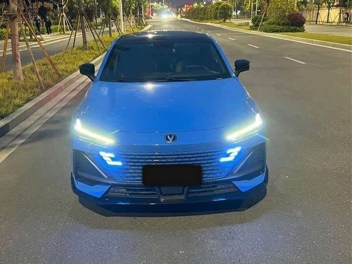 Changan UNI-V, 2022 - 18 000 км. | Фото №2