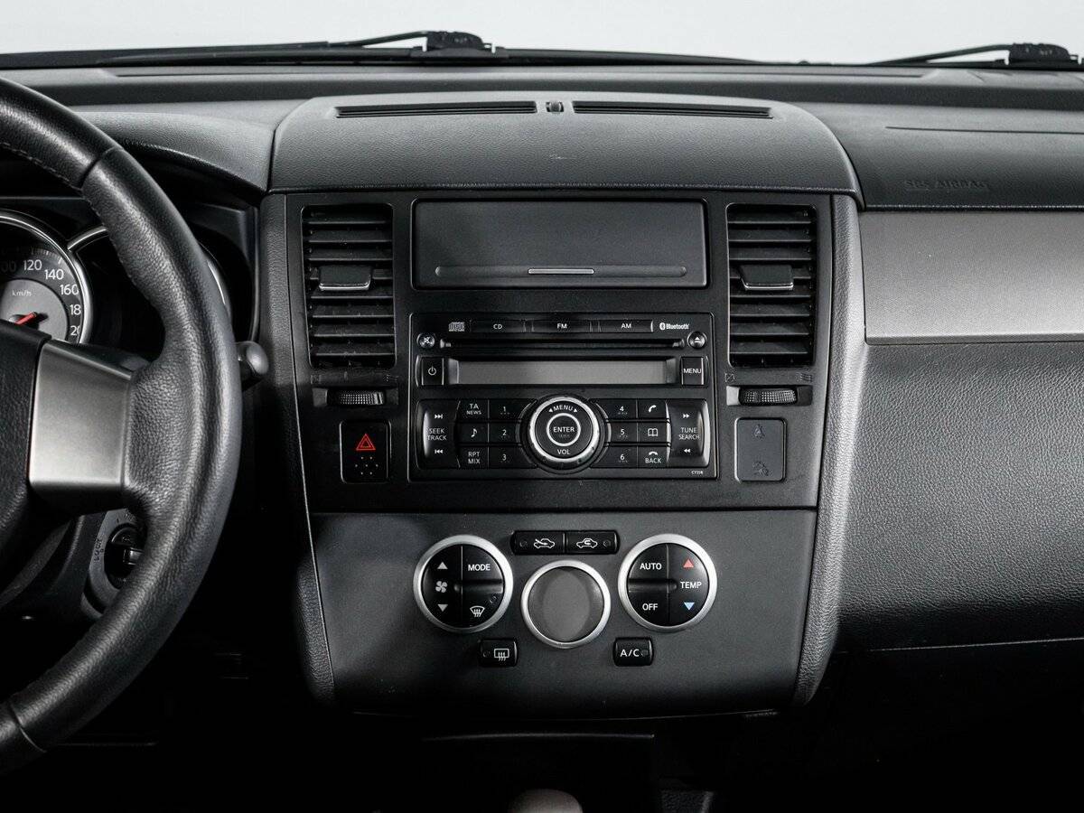 Nissan Tiida, 2008 Фото №13