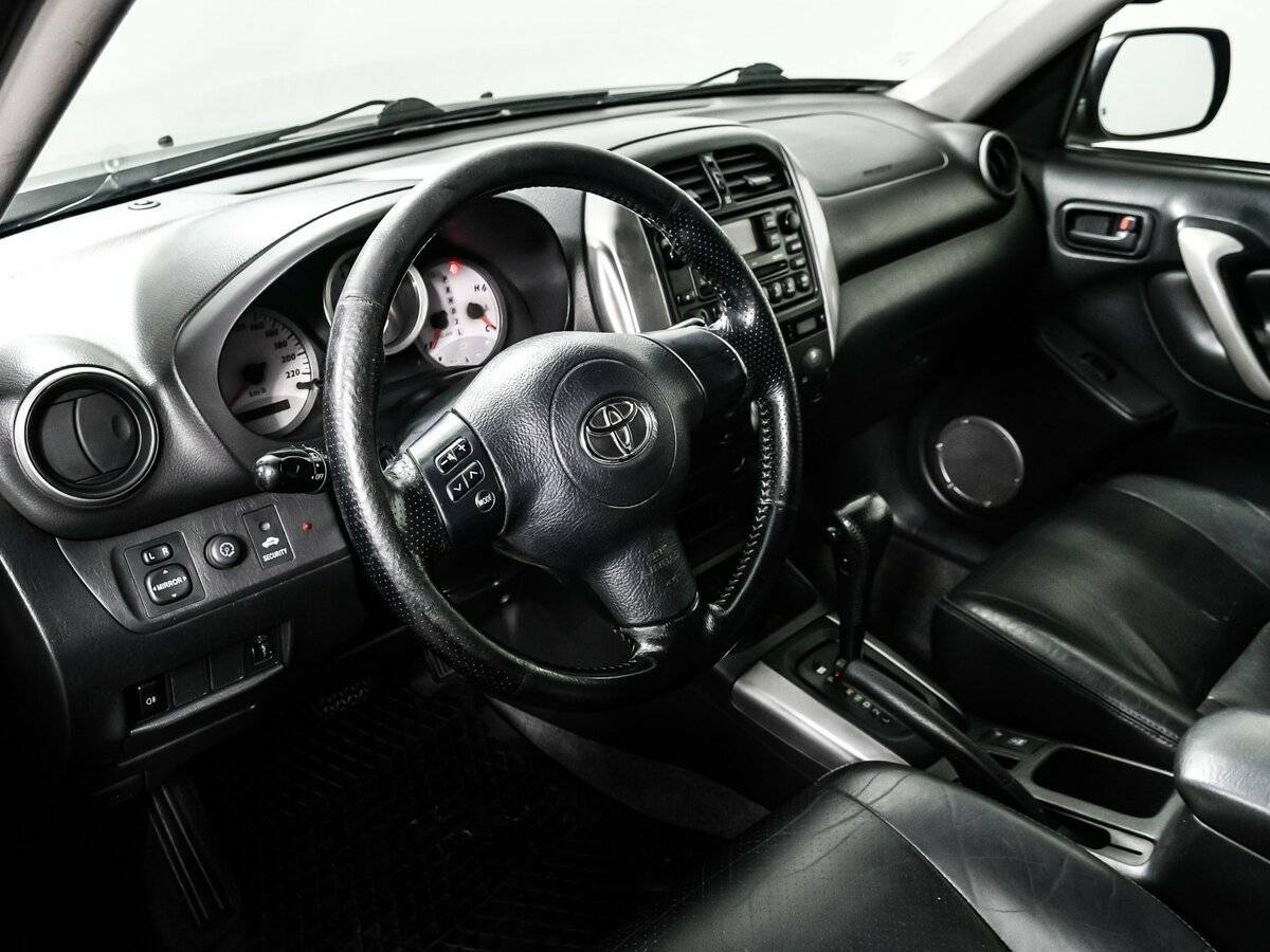 Toyota RAV4, 2005 Фото №13