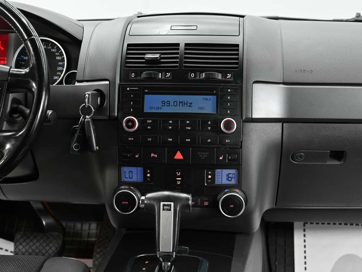 Volkswagen Touareg, 2008 Фото №9