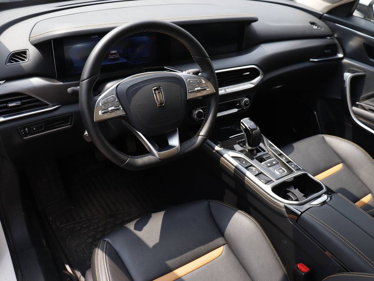 FAW Bestune T77, 2023 Фото №10