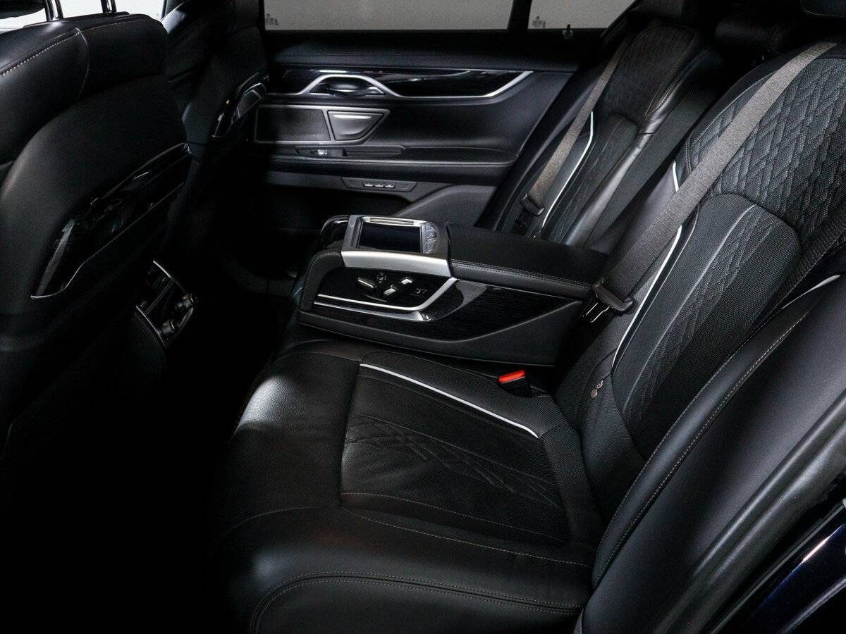 BMW 7 серии 730d xDrive, 2019 Фото №10