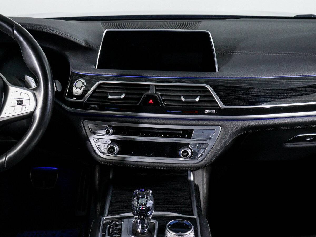 BMW 7 серии 730d xDrive, 2019 Фото №13