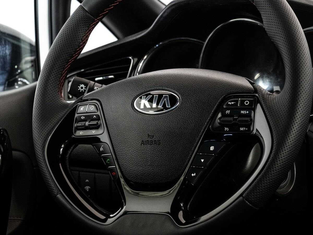 Kia Ceed GT, 2014 Фото №14