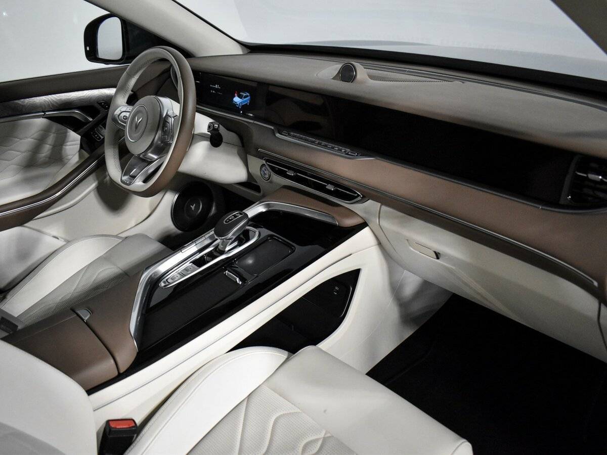 Voyah Free EVR, 2023 Фото №13