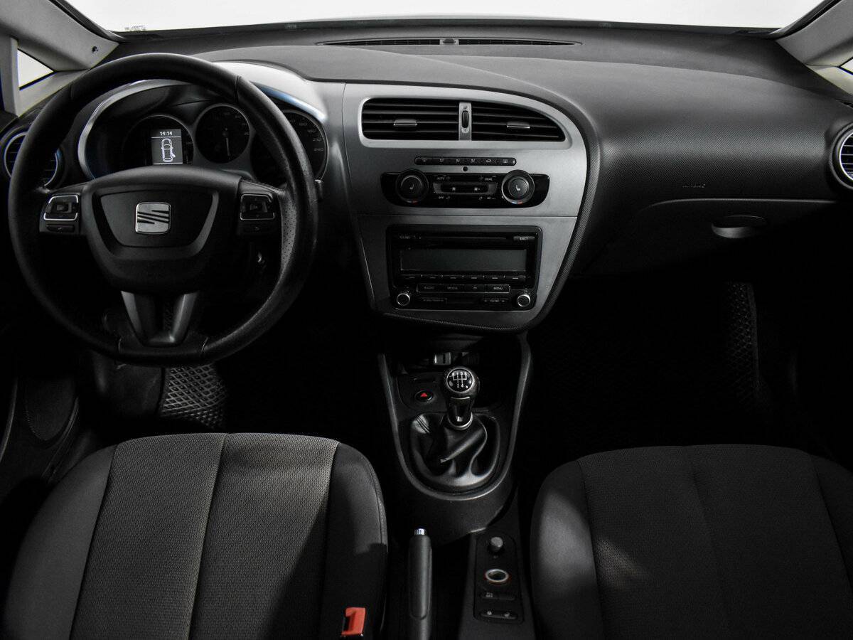 SEAT Leon, 2010 Фото №12