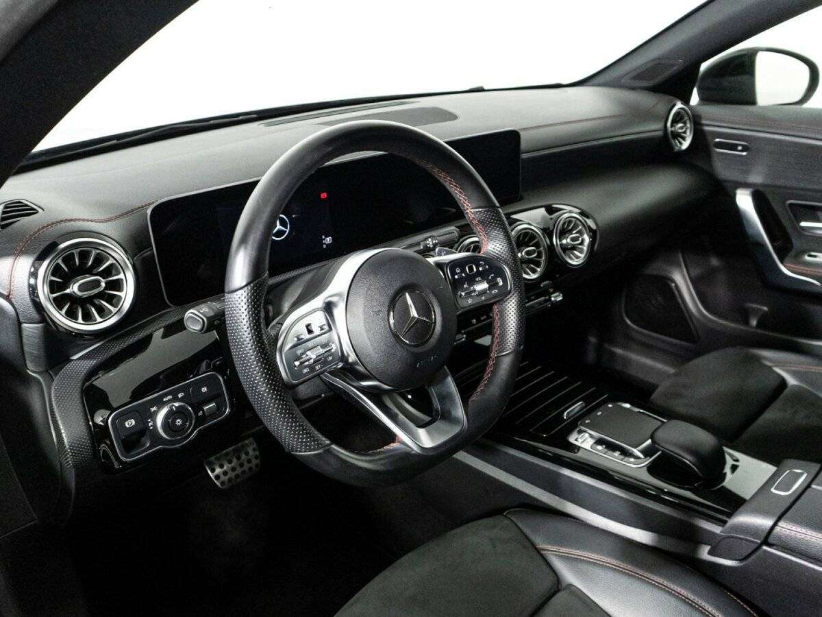 Mercedes-Benz CLA 250, 2019 Фото №11