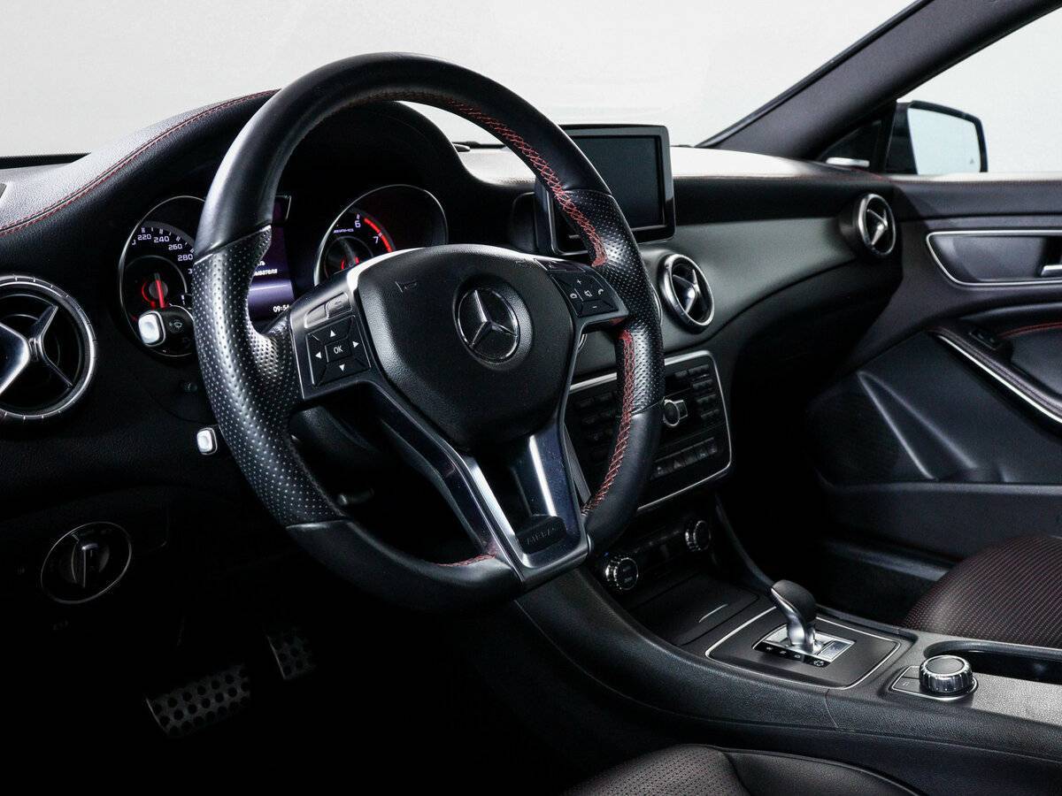 Mercedes-Benz CLA AMG 45 AMG, 2013 Фото №14