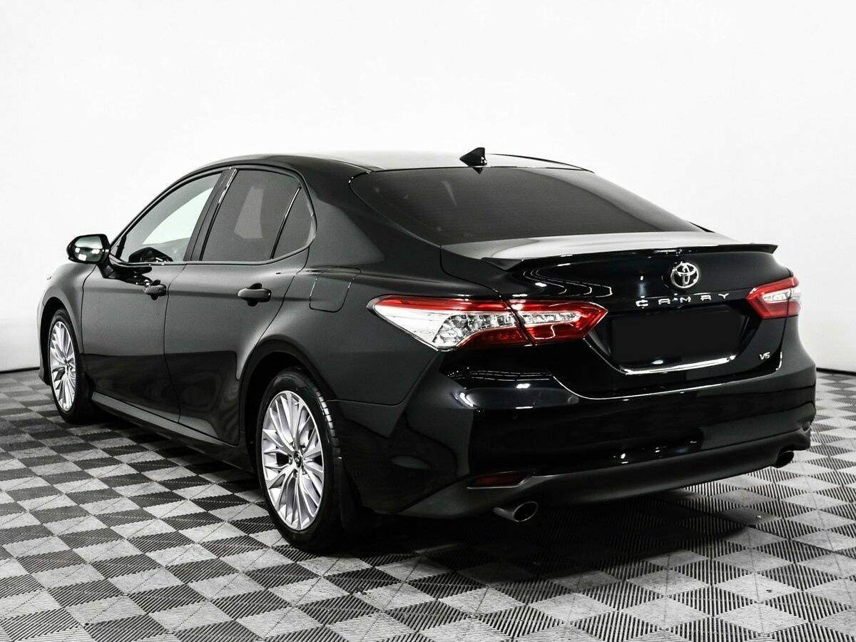 Toyota Camry, 2018 Фото №7