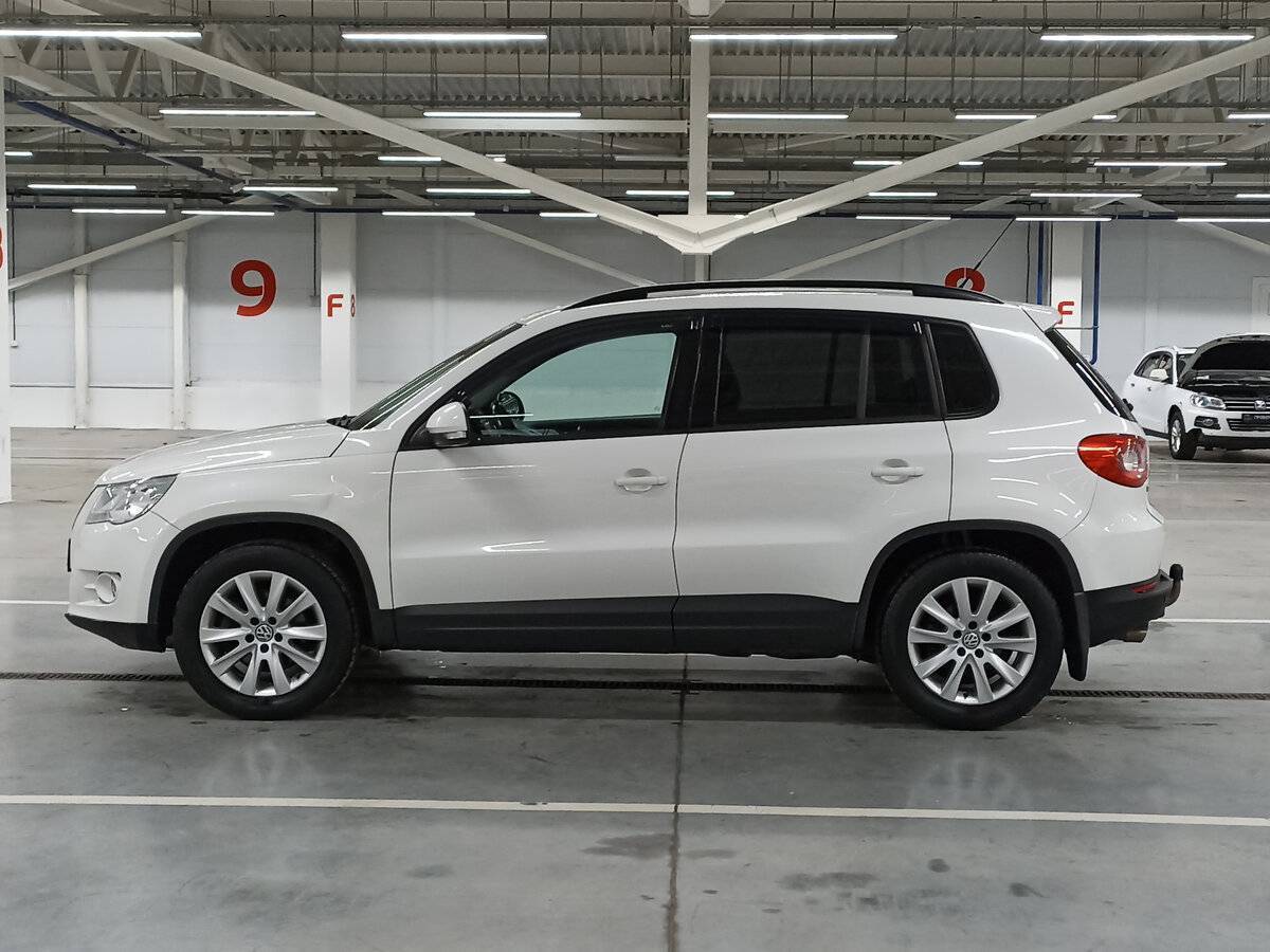 Volkswagen Tiguan, 2010 - 125 413 км. | Фото №8