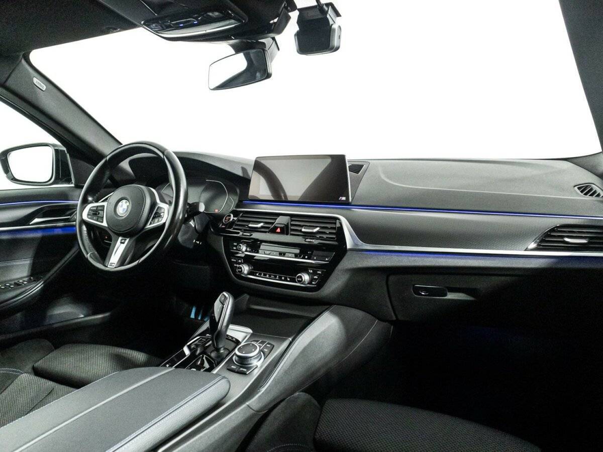 BMW 5 серии 520d xDrive, 2020 - 82 296 км. | Фото №8