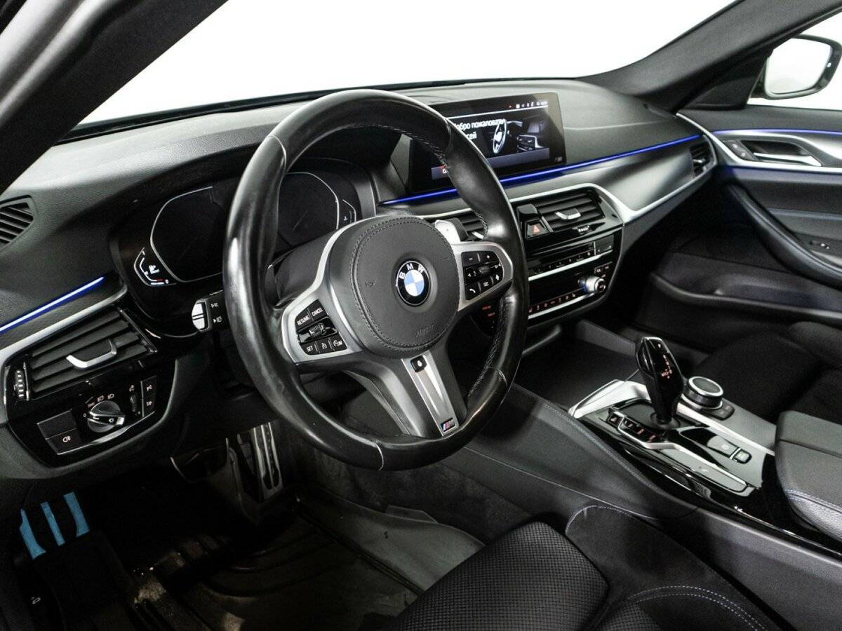 BMW 5 серии 520d xDrive, 2020 Фото №10