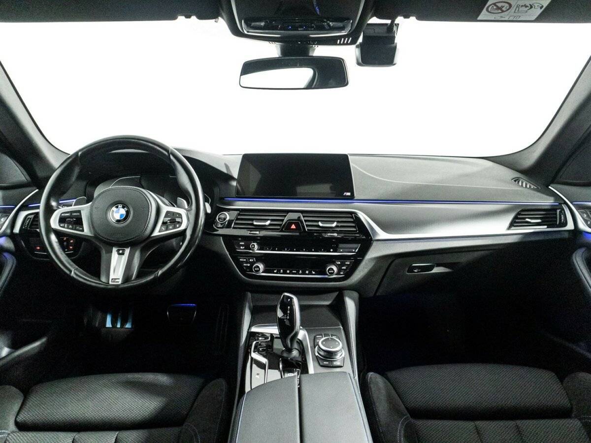 BMW 5 серии 520d xDrive, 2020 Фото №12