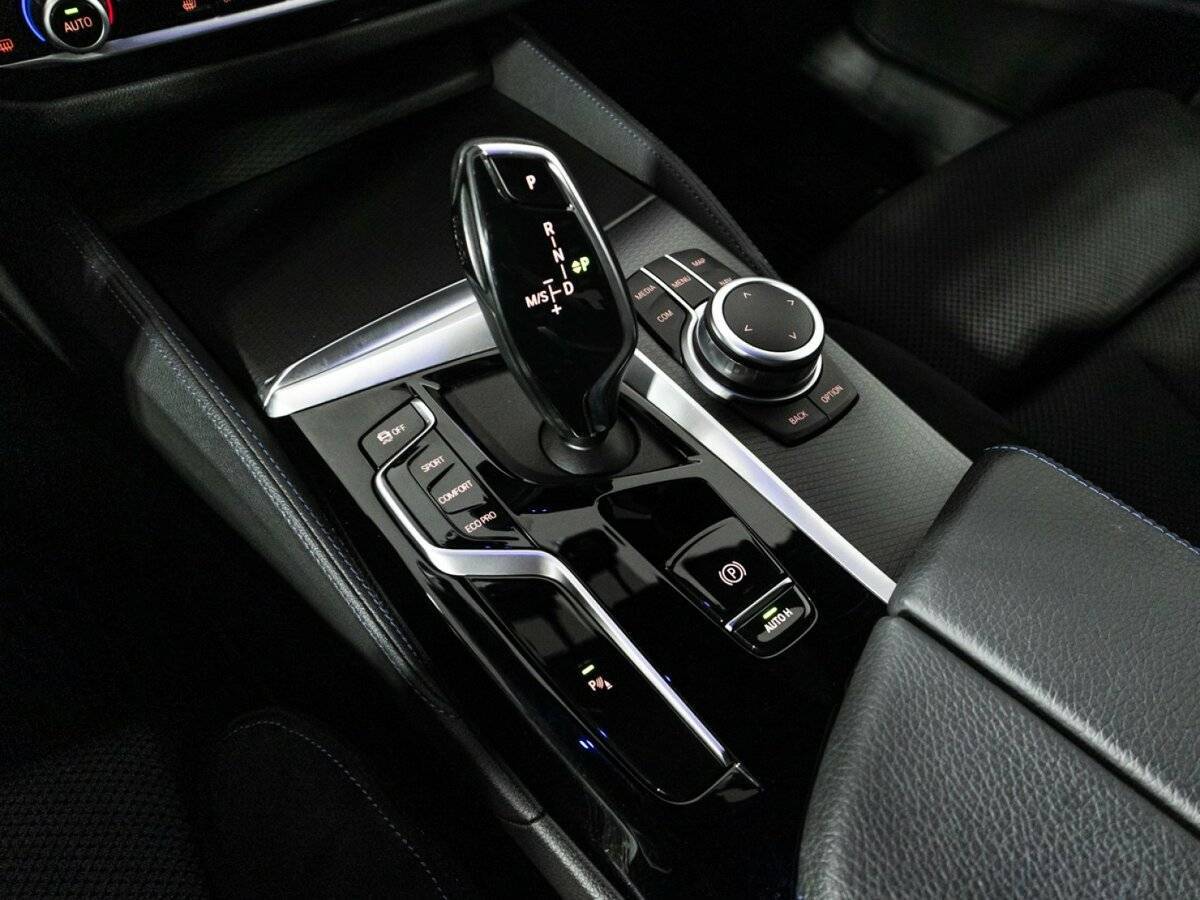 BMW 5 серии 520d xDrive, 2020 Фото №17