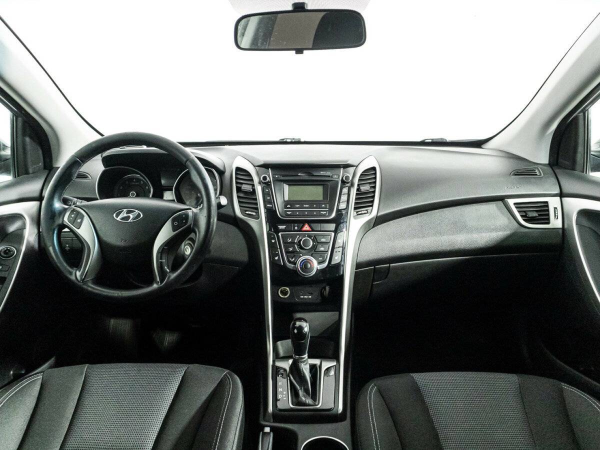 Hyundai i30, 2012 Фото №13