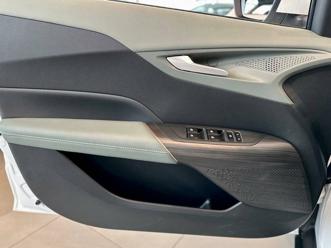 Changan Lamore, 2023 Фото №9