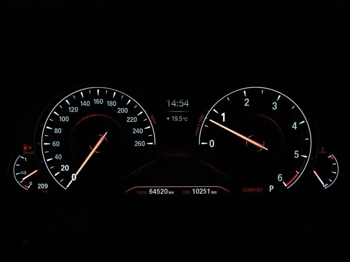 BMW 5 серии 530d xDrive, 2017 Фото №12