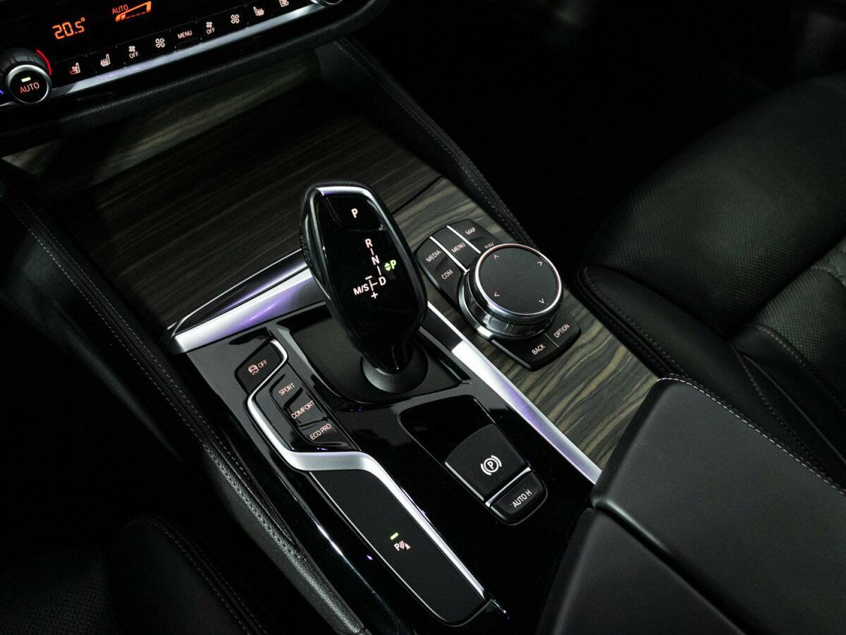 BMW 5 серии 530d xDrive, 2017 Фото №21