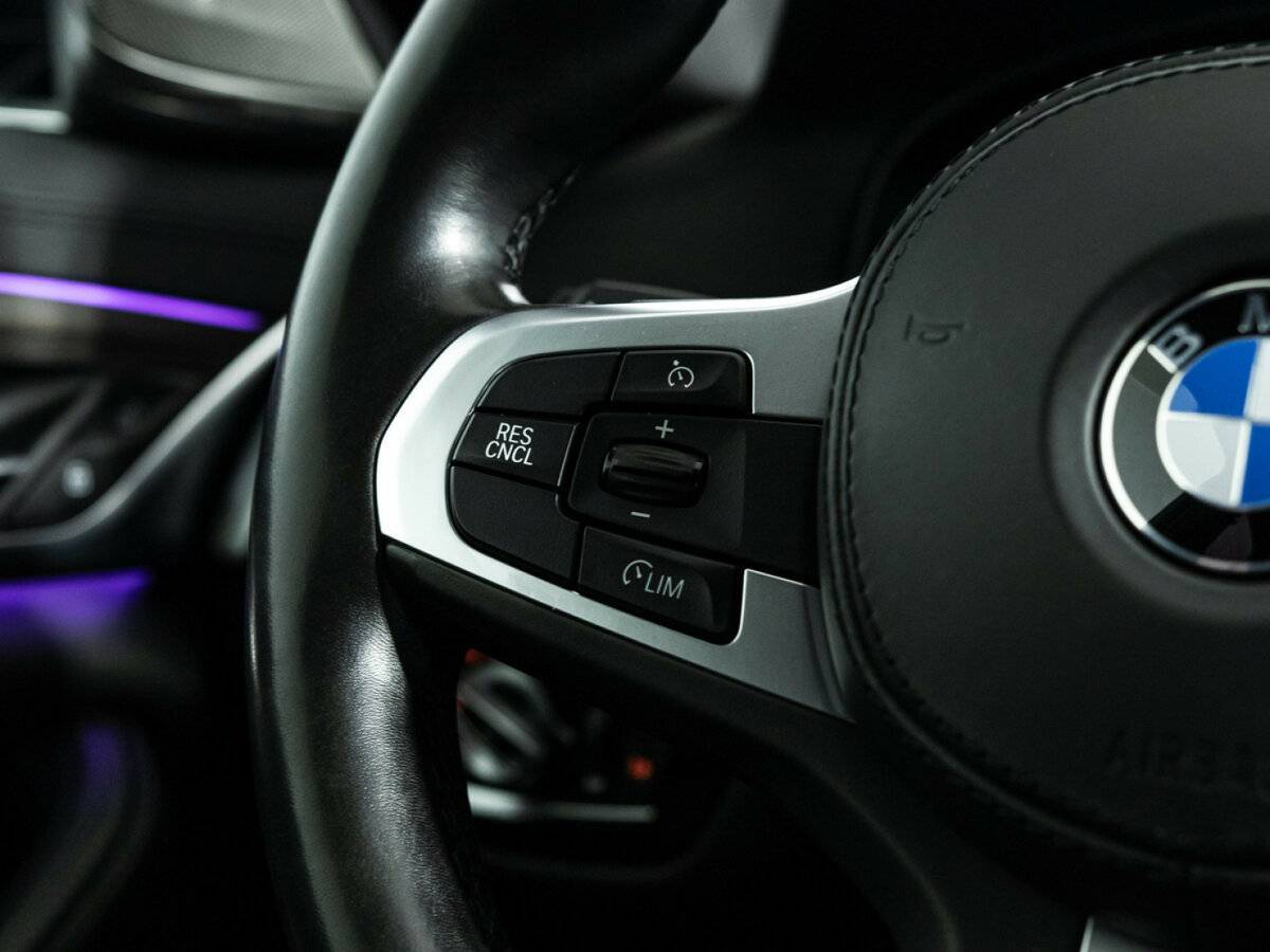 BMW 5 серии 530d xDrive, 2017 Фото №27