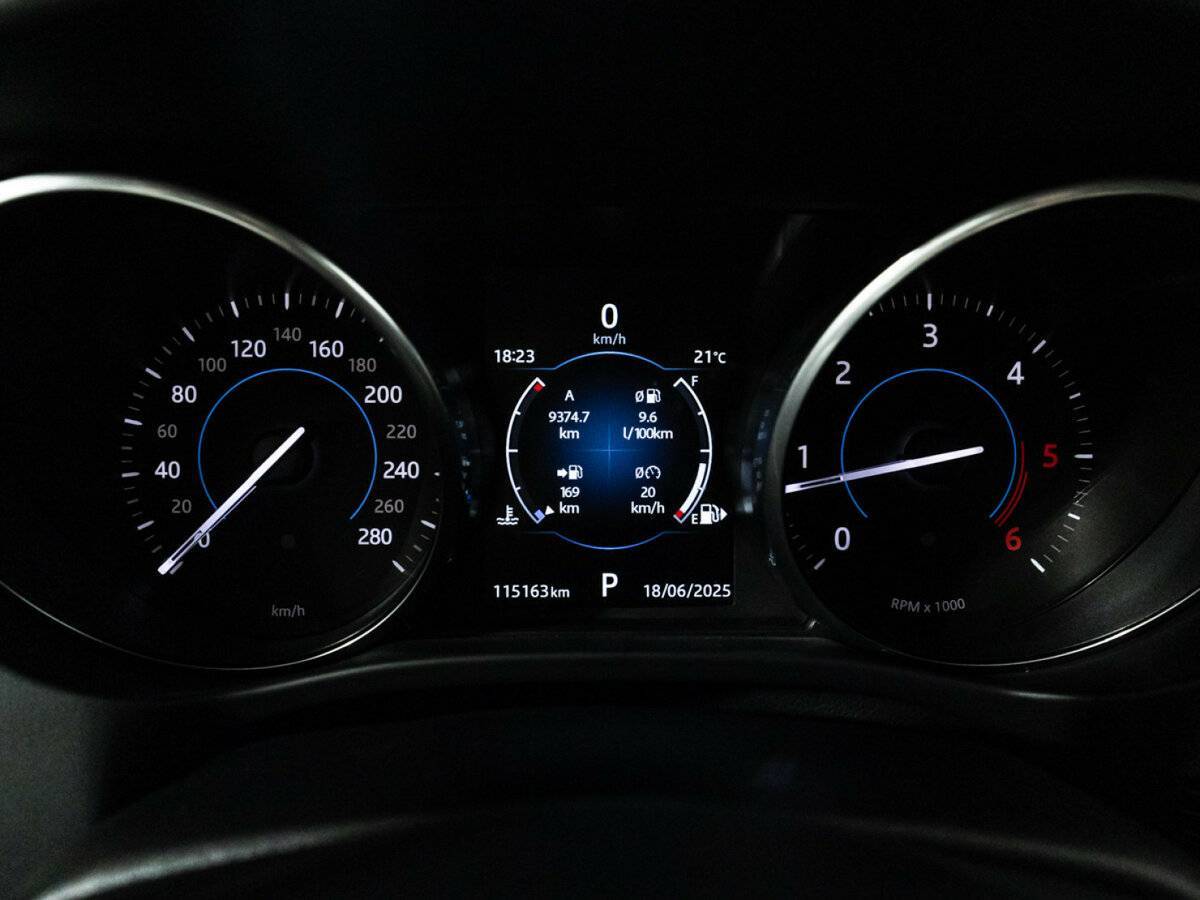 Jaguar F-Pace, 2017 Фото №12