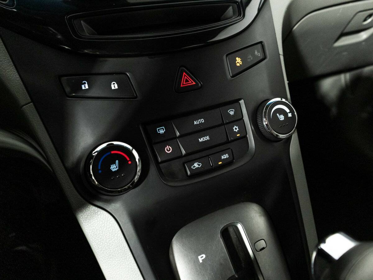 Chevrolet Orlando, 2012 Фото №16