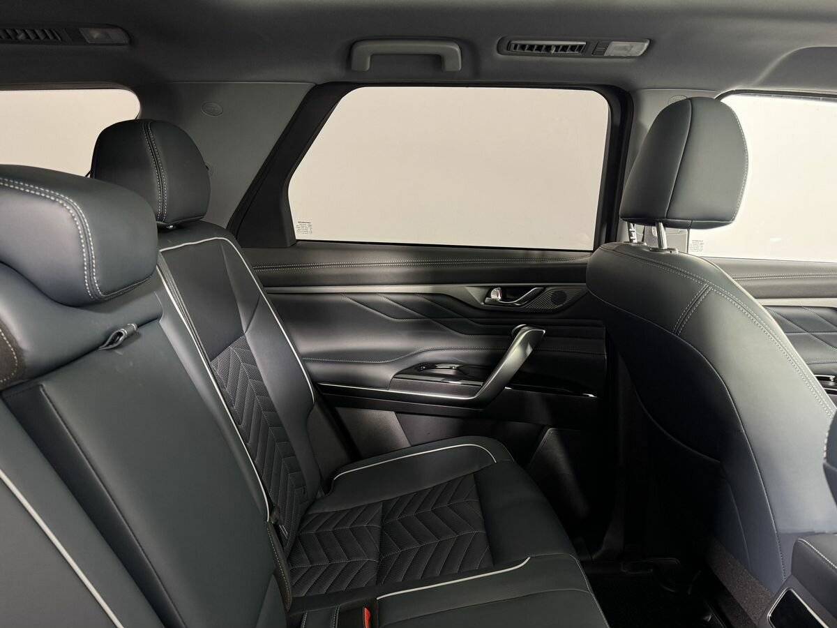 Changan CS95, 2024 Фото №13