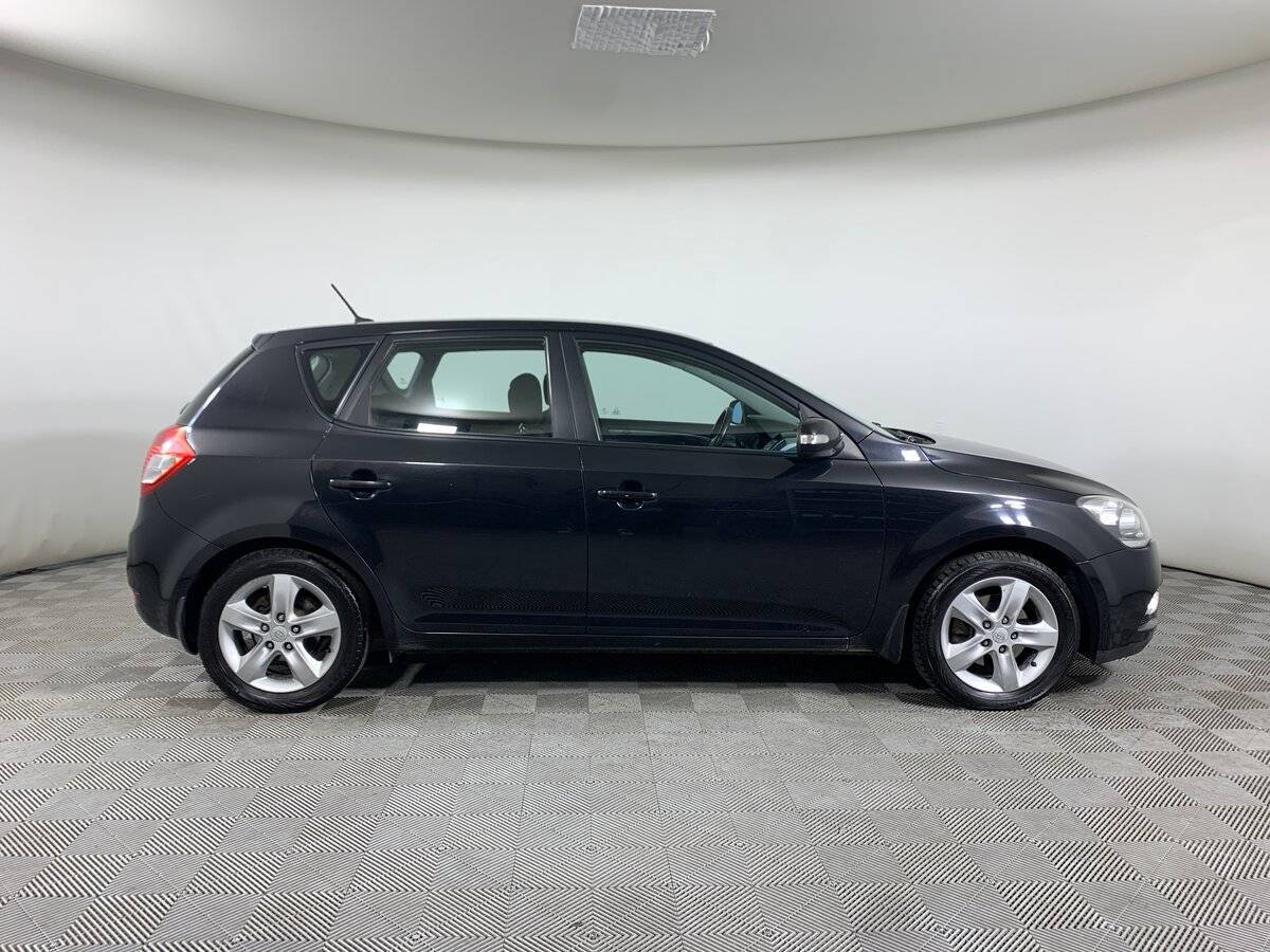Kia Ceed, 2010 Фото №4