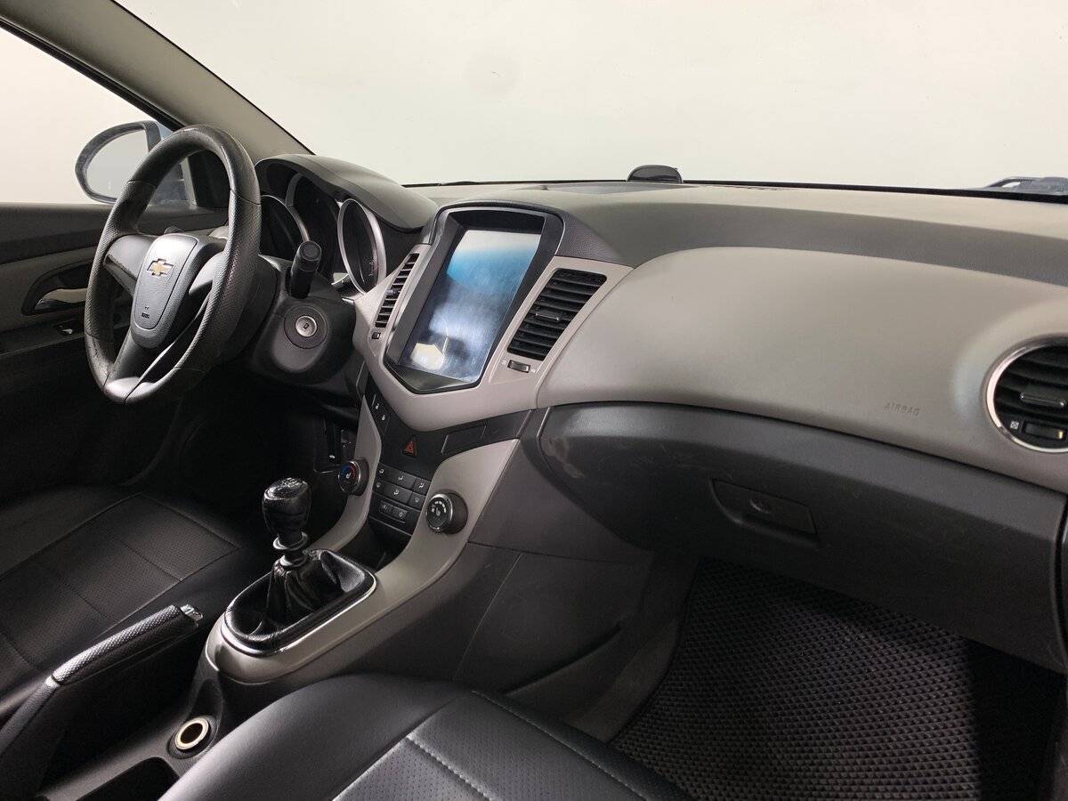 Chevrolet Cruze, 2010 Фото №13