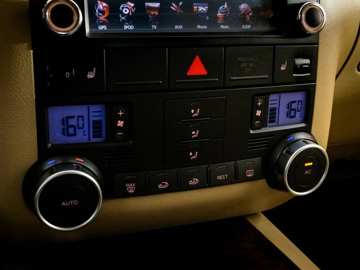 Volkswagen Touareg, 2009 Фото №15