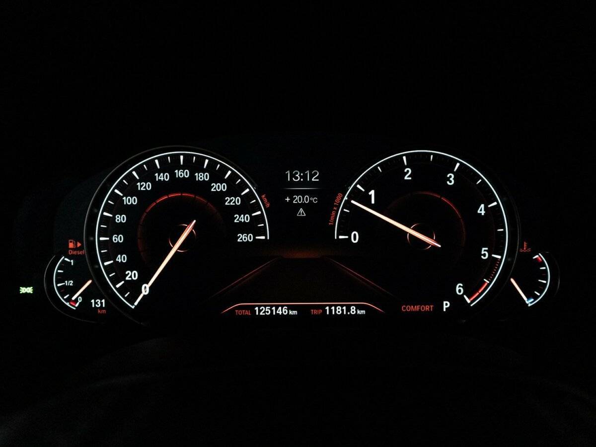 BMW 5 серии 530d xDrive, 2017 Фото №12