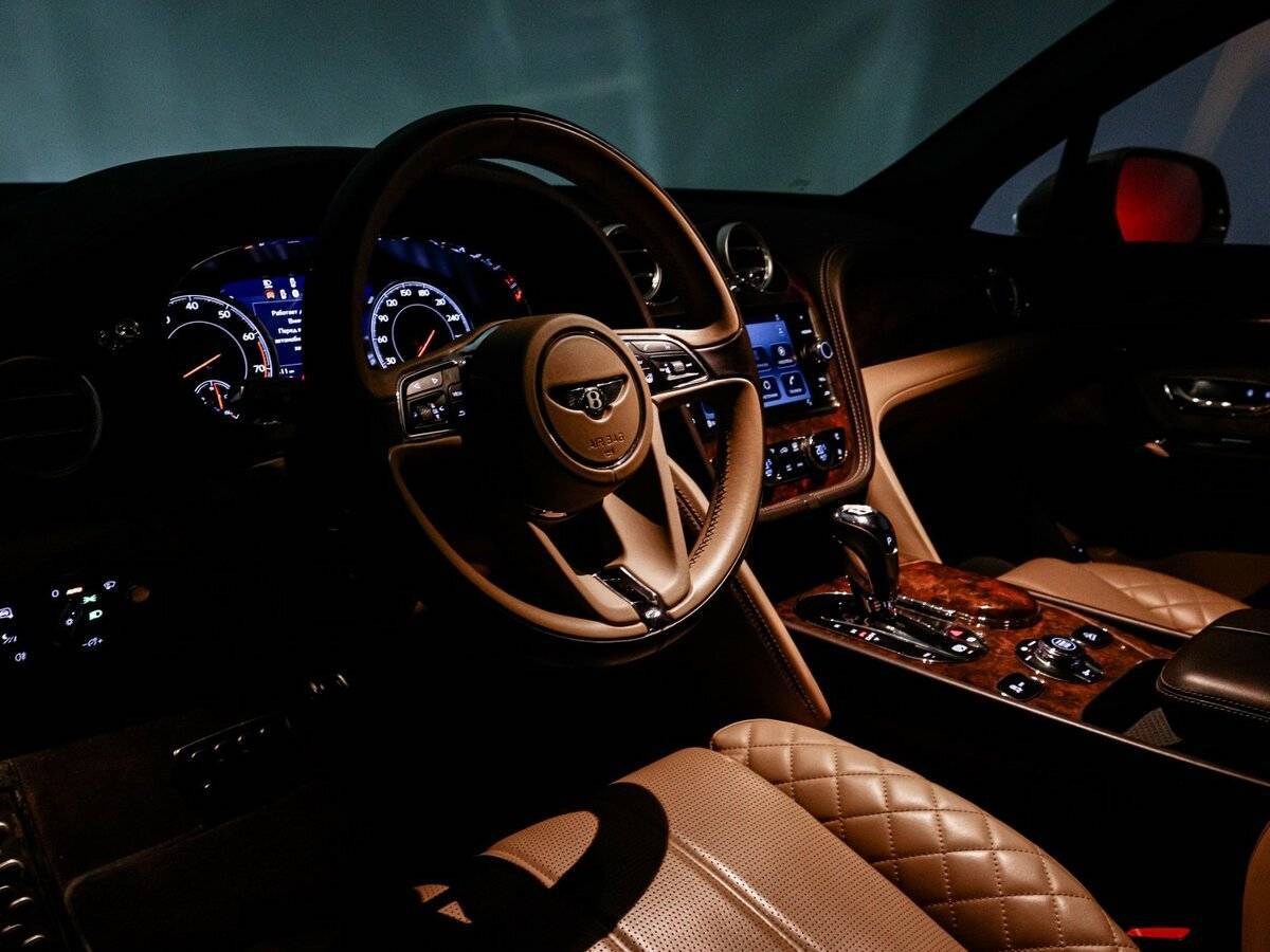 Bentley Bentayga, 2016 Фото №34