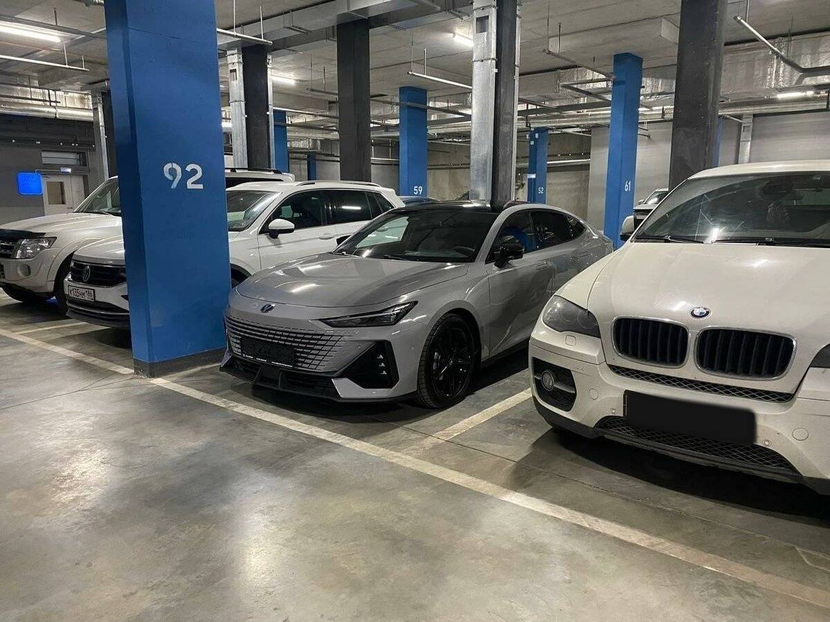 Changan UNI-V, 2023 Фото №9