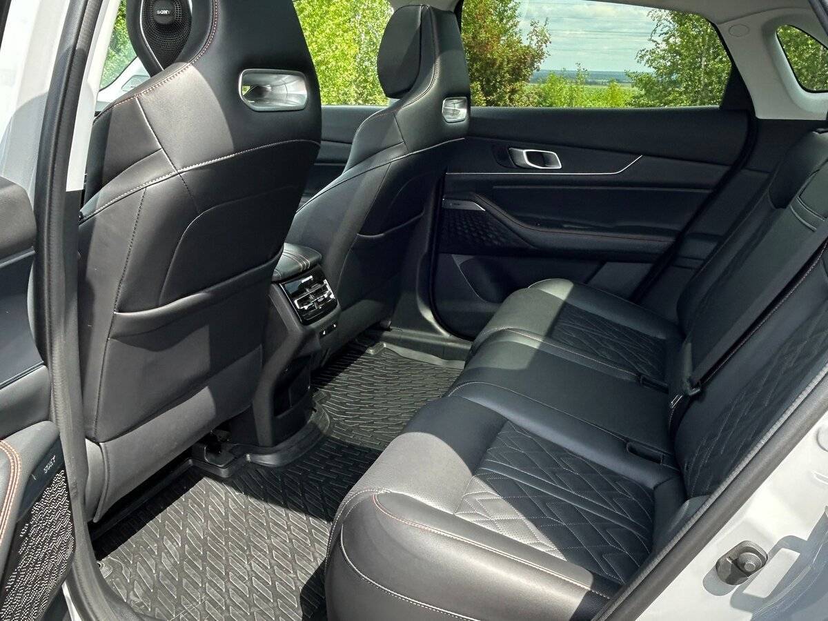 Changan UNI-K, 2024 Фото №13