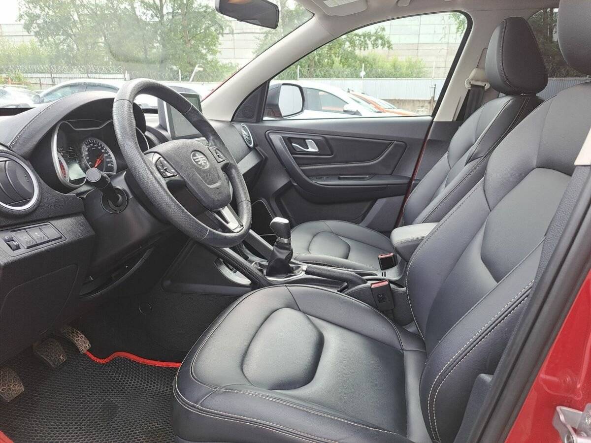 FAW Besturn X40, 2021 Фото №16