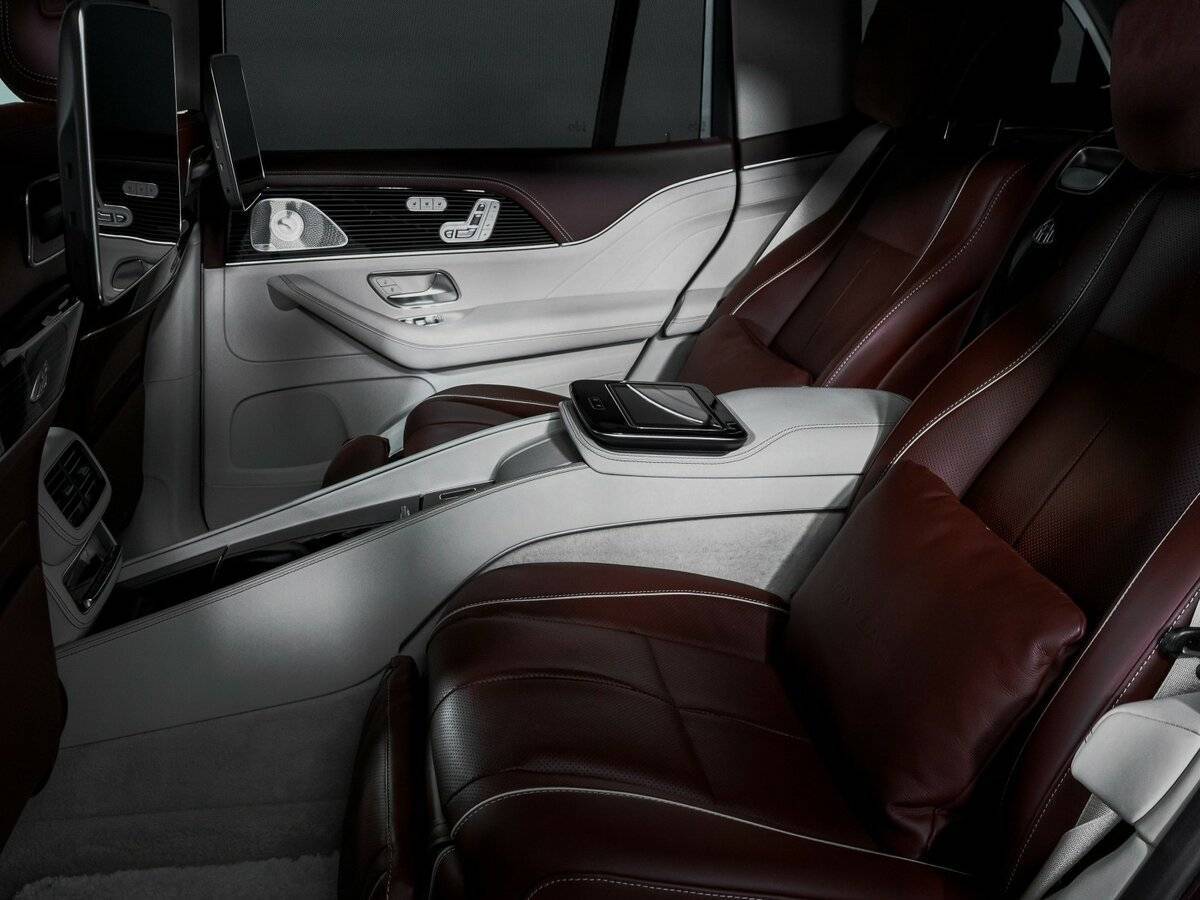 Mercedes-Benz Maybach GLS 600, 2022 Фото №10