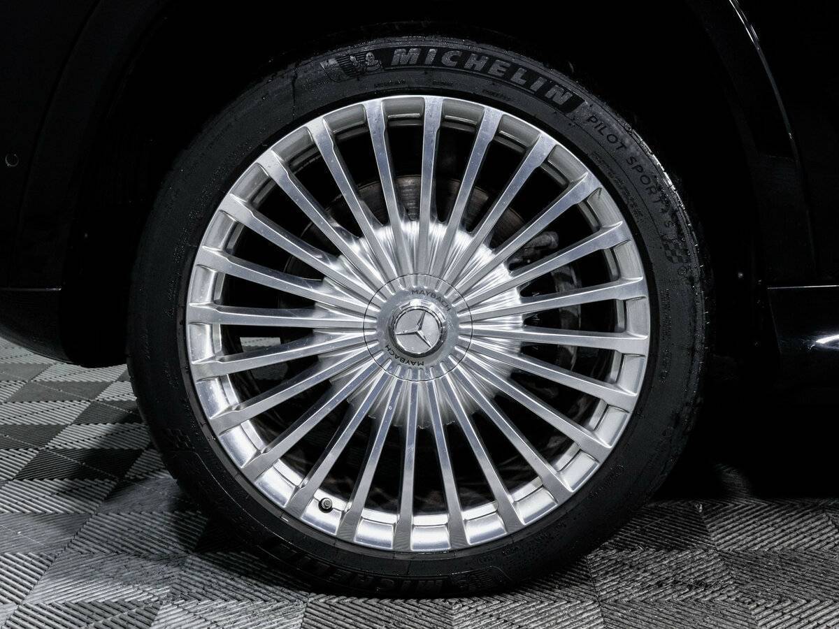 Mercedes-Benz Maybach GLS 600, 2022 Фото №15