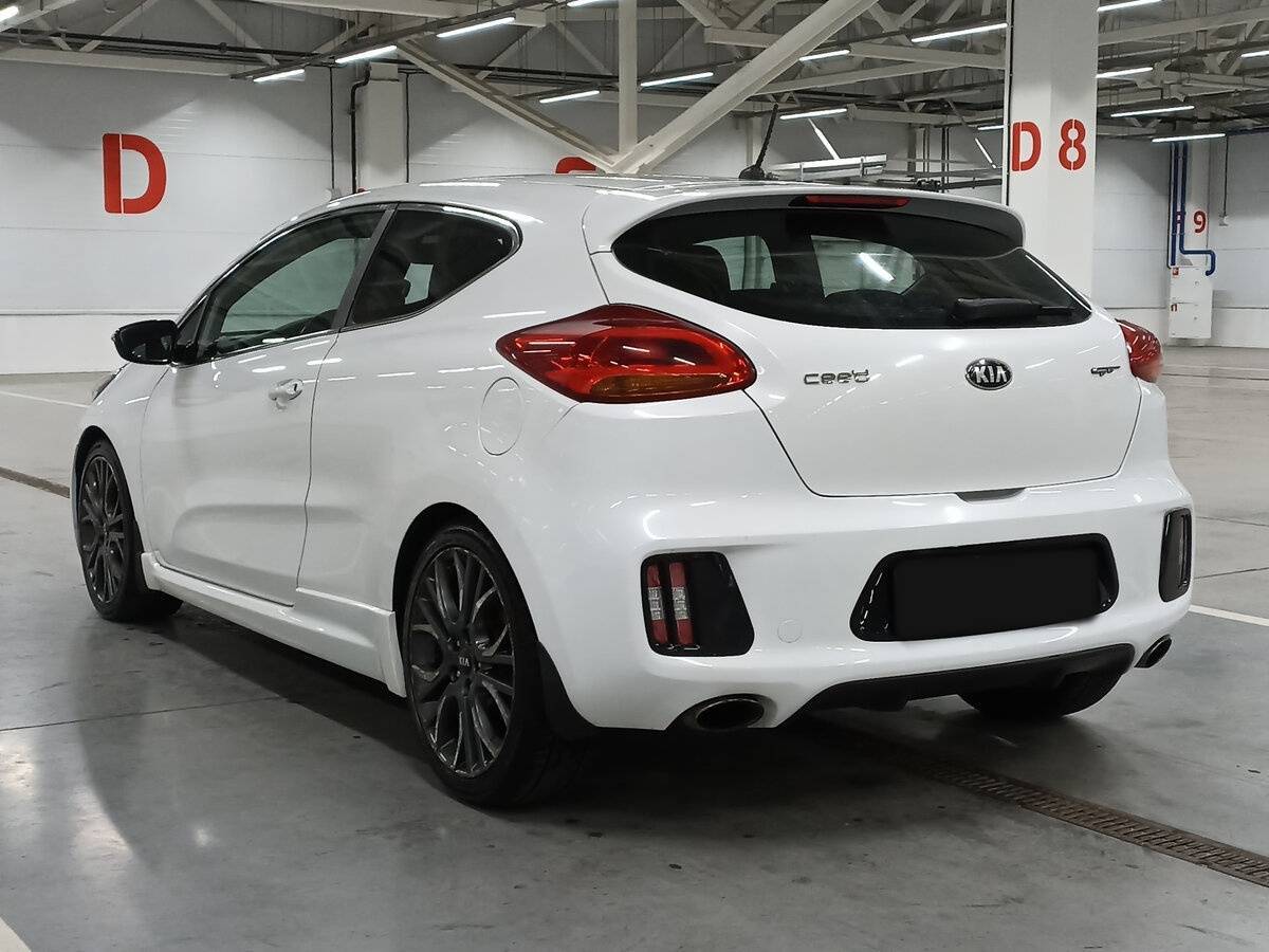 Kia Ceed GT, 2014 Фото №7