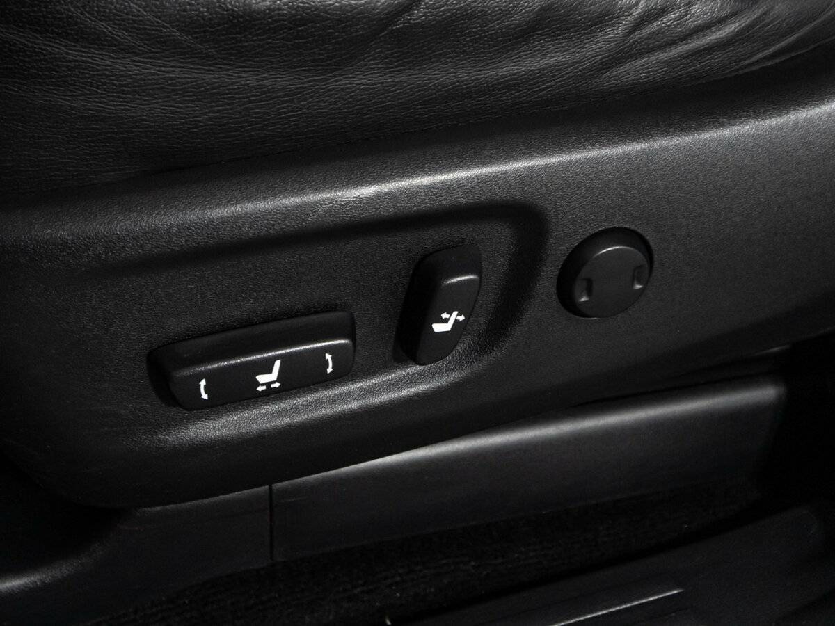 Toyota Land Cruiser Prado, 2019 Фото №16