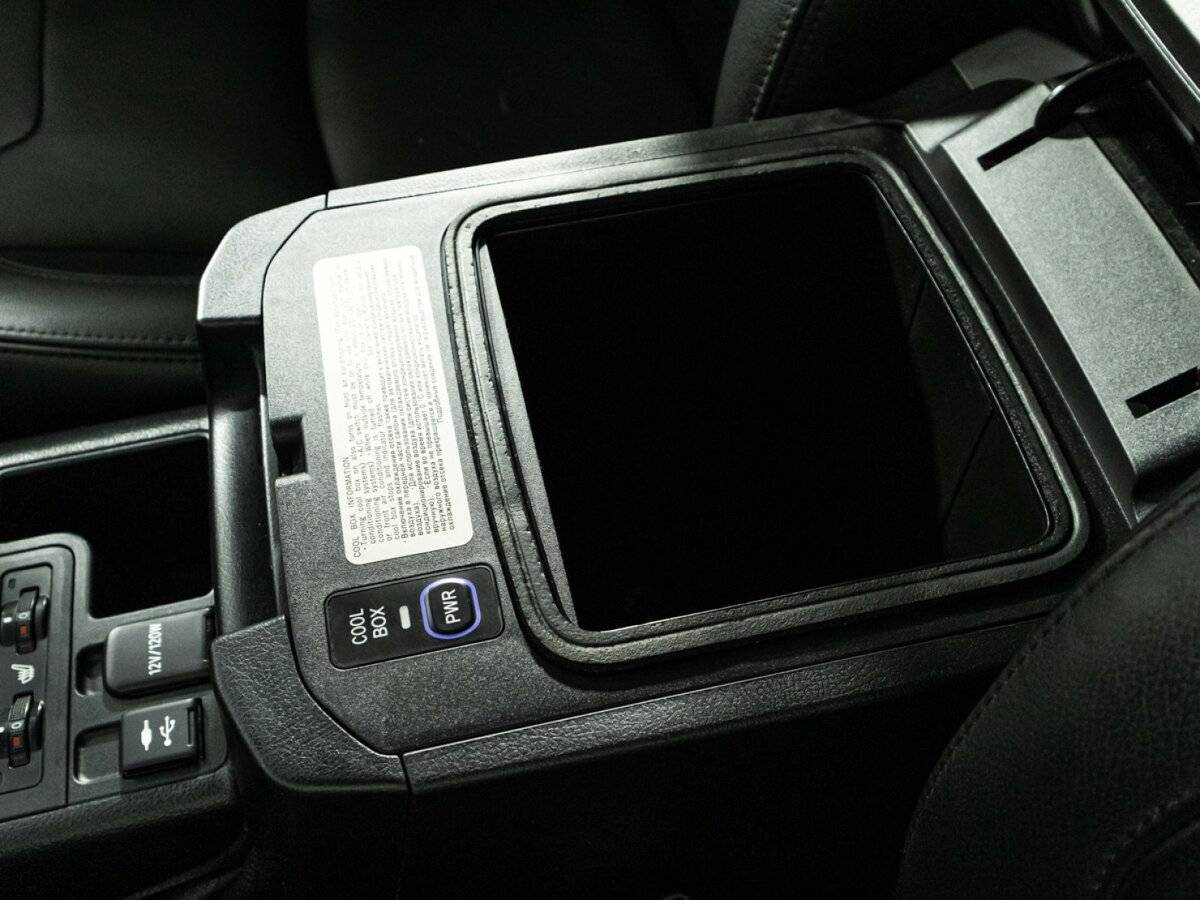 Toyota Land Cruiser Prado, 2019 Фото №23